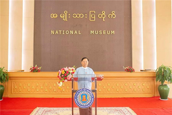 缅甸宗教事务与文化部部长杜拉·吴昂哥祝贺新中国成立70周年