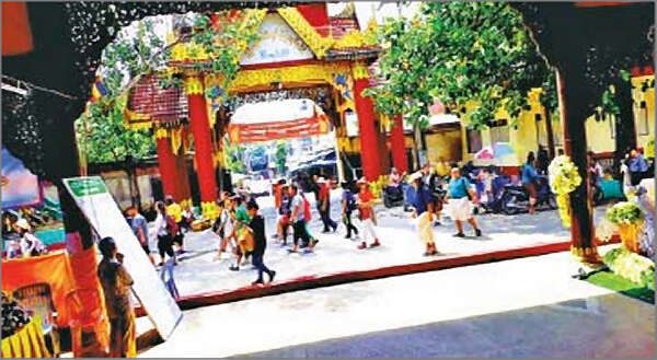 由大其力口岸一周之内进出的国外游客达26700多人