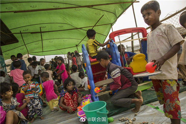 西部的若开邦在刚刚过去的周末再次爆发了政府军与反叛武装若开军之间的激烈交火