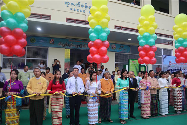 王宗颖总领事出席中国流动科技馆曼德勒国际巡展启动仪式