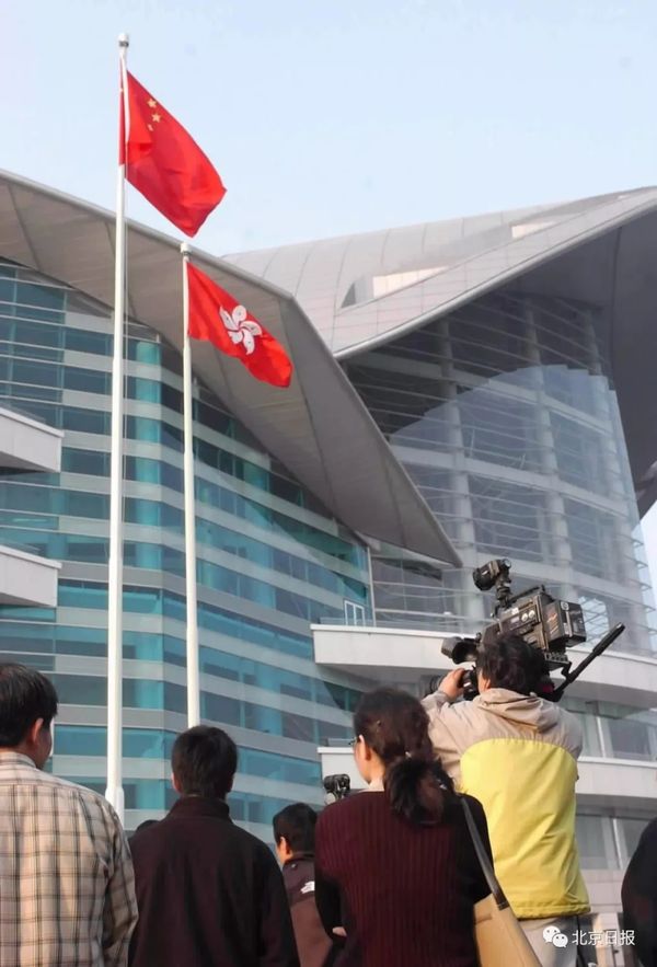 今天，必须给这位香港法官点赞