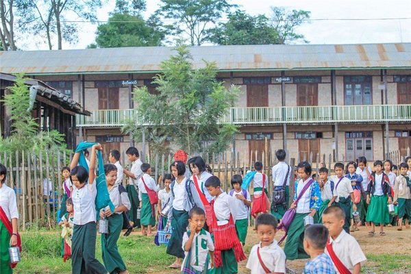 缅甸基础教育中小学校缩短了暑假假期