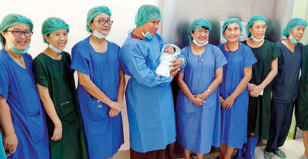 缅甸的第三名试管婴儿诞生