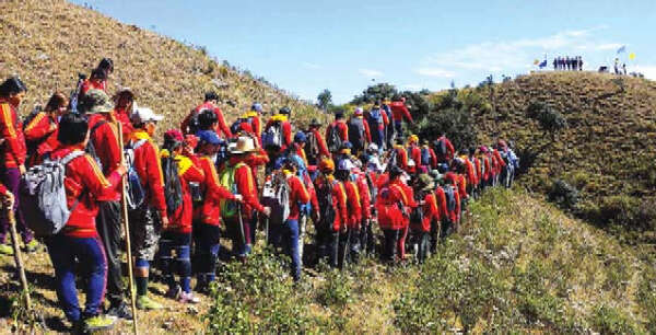 密铁拉远足登山协会将攀登掸南地区一著名高峰