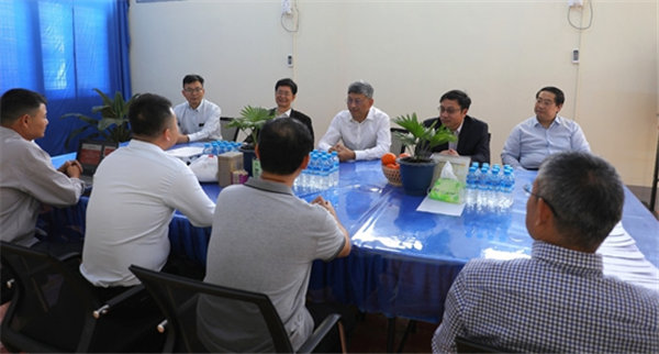 陈海大使走访慰问在缅中资企业并进行工作交流