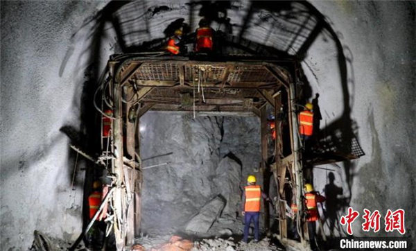 云南通往老挝、缅甸三条在建出境铁路复工