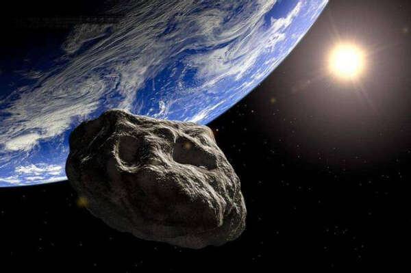 4月29日小行星会撞击地球吗？
