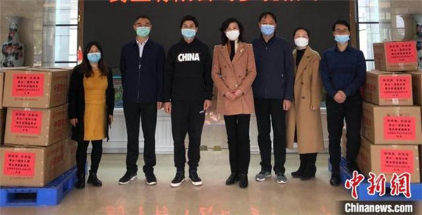 云南药企向缅甸侨胞捐赠抗疫中药 守望相助诠释手足情深