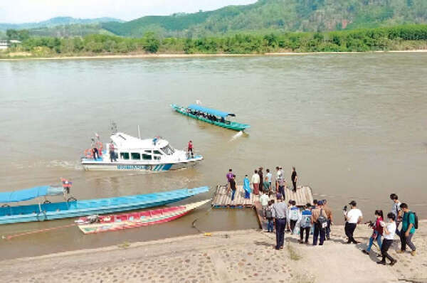 自老挝回归故里的缅甸劳工有130人