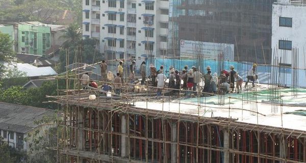 将审查评估疫情对建筑行业的影响