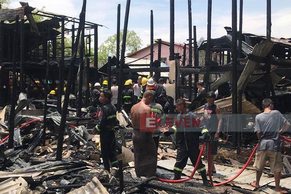 曼德勒省比基得昆镇（Pyigyidagun）G小区着火