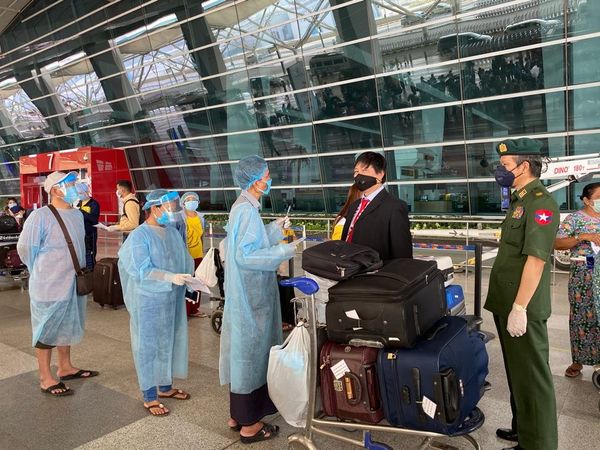 首批95位缅甸公民从印度回国