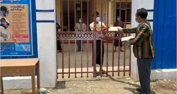 钦邦政府为负责接送回国人员的司机与副手分发补助金