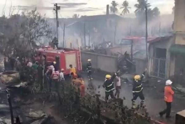 孟邦耶城拉麦市发生大火， 20多间房屋被烧毁