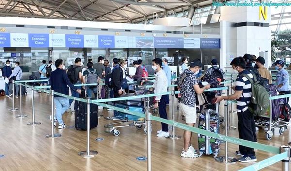 第11批129名缅甸公民从韩国仁川机场返回缅甸