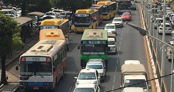 在YBS公交车上安装远程监控系统，以监视不遵守规则的司机