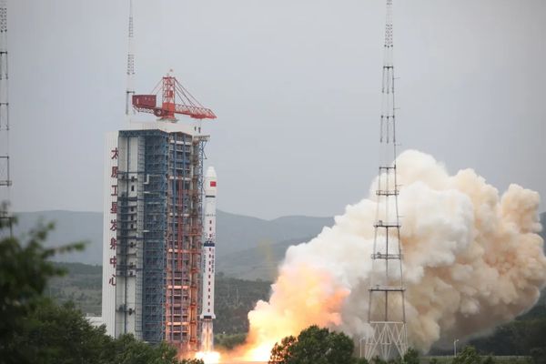 一箭三星！发射成功