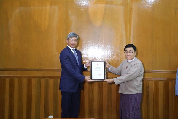 中国向缅甸流离失所者重新安置项目提供援助