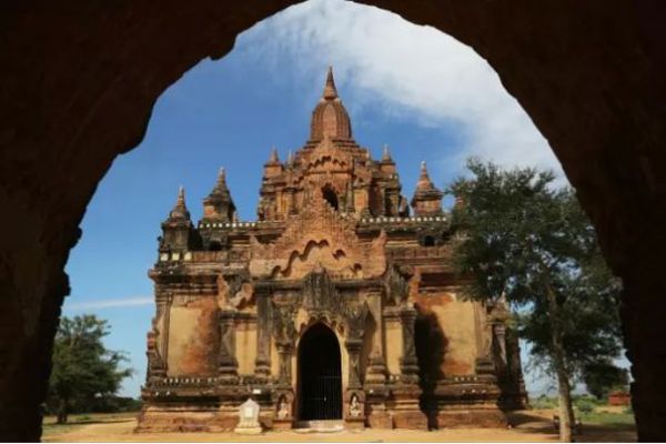 缅甸人纳闷：中国人太厉害！没学缅甸语都能看懂我们的文字