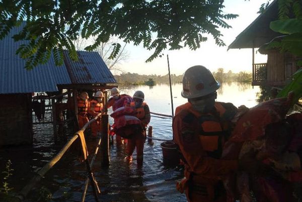 克钦邦瑞谷市伊洛瓦底江已超过警戒水位，救援工作进行中