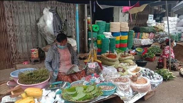 仰光市班北坦镇26条街的地摊市场10月6日起暂时关闭