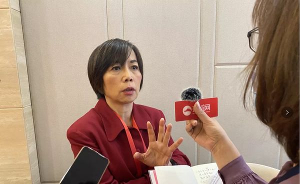 “一旦统一，‘台独’都会在家缝五星红旗”