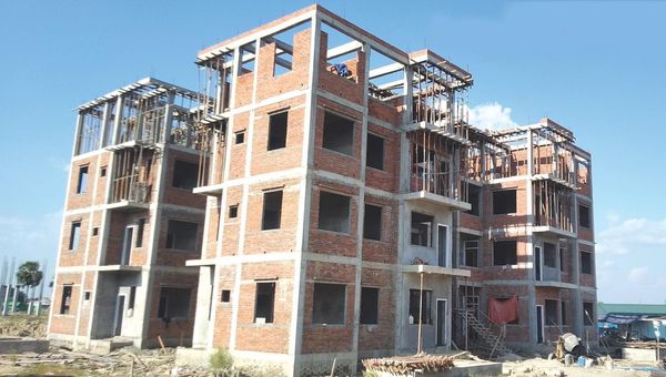 每年能培育出300名工程技术人员的达拉工程学院正在兴建之中