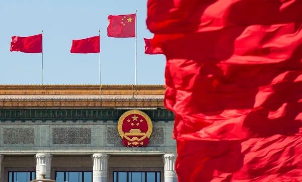 还击！这些插手香港的美国人，将被中方对等制裁