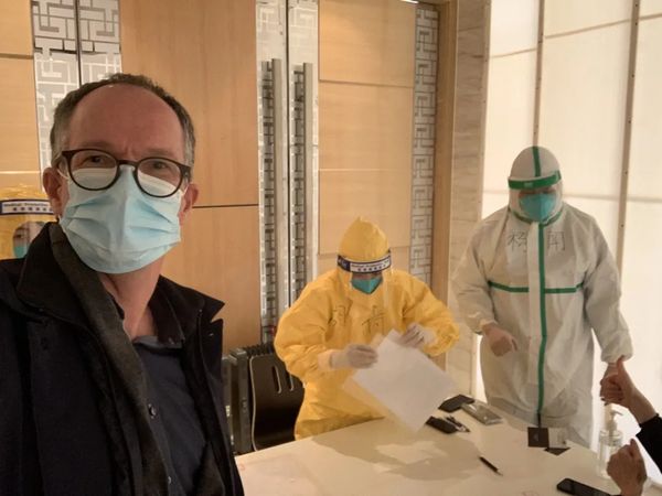 世卫专家：武汉P4实验室被黑，挺讽刺的