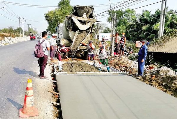 仰光瑞比达镇第4公路升级为四车道