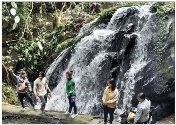 克钦邦最适宜民众们前往观赏游览的瀑布旅游新区