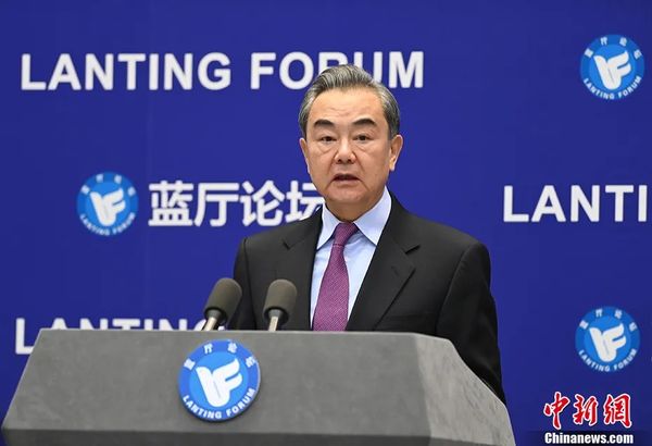 王毅：敦促美方做到三个“放弃”