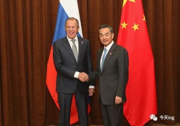 俄罗斯外长这时候访华，怎会是巧合？