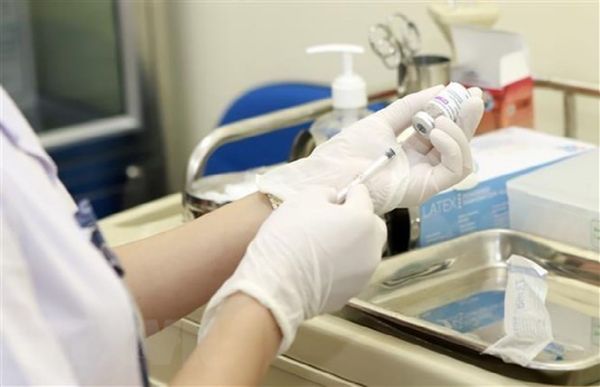 首例！越南一医护人员注射阿斯利康疫苗后死亡