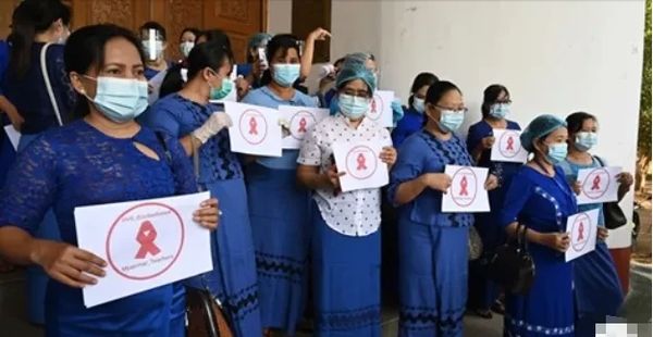 缅甸全国复课困难，有超过10万老师罢工