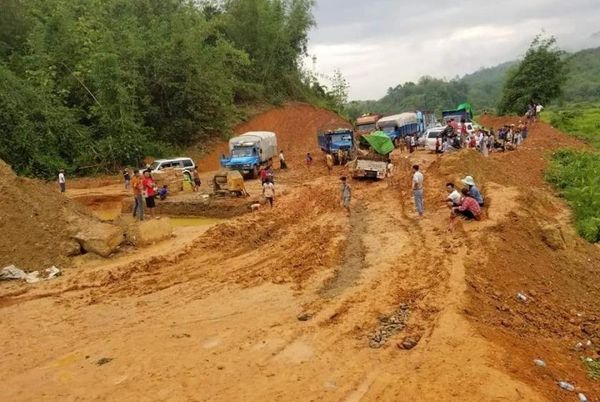 升级改造中的密支那至八莫公路路况正在恶化