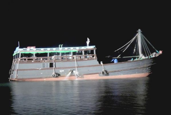 在缅甸和印度水域附近缉获价值约 400 亿缅币的冰毒