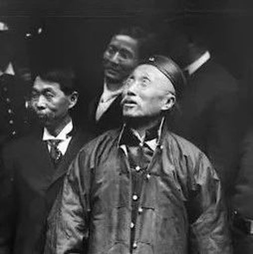 “一段悲愤的往事”刷屏！网友晒出这张图→