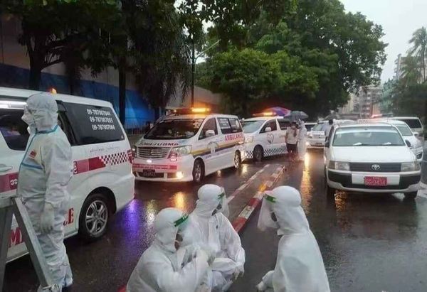 缅甸新冠疫情持续加重 大批医务人员疲惫不堪