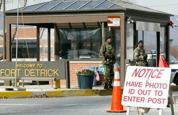 独家!谁才是新冠病毒的始作俑者？美国医学博士重磅爆料！