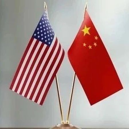 “美反华政策对美国人是灾难”