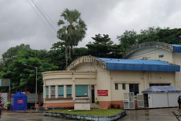 敏加拉东纽镇登漂拳击馆内新开新冠免费治疗中心