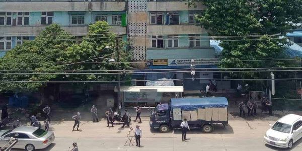 仰光省一家民间私立银行遭劫匪光顾