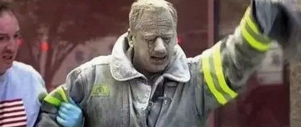 12500人罹患癌症，20年后仍有人死去，9·11诅咒为何还在？