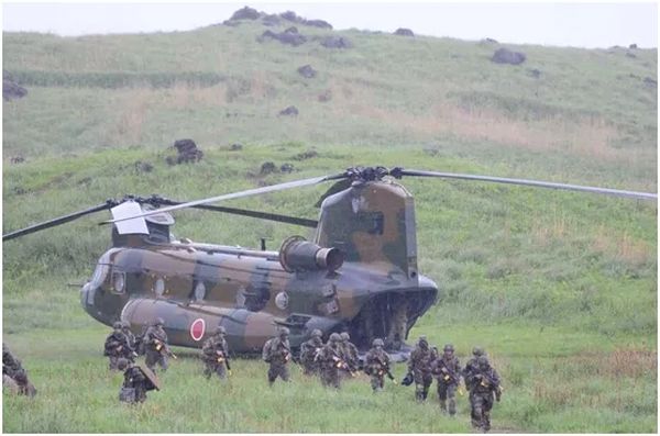 日本，这是准备和中国大打一仗？