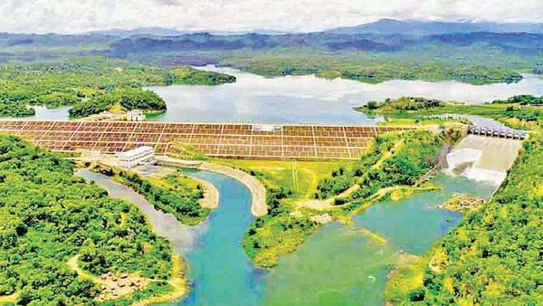 马奎省本漂县基翁基瓦水坝水位持续增高