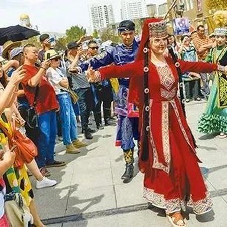 怎么讲好新疆故事？用这一招