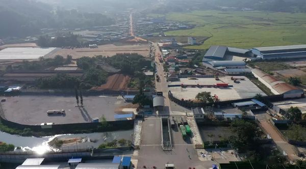 中缅畹町口岸芒满通道恢复进出口货物通关