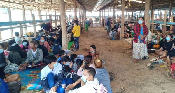 湄索市湄哥金村的缅甸难民目前正需紧急援助