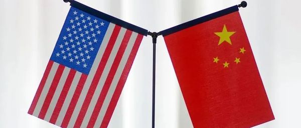 “许多美国人不懂中国，却像家长训小孩一样对中国”